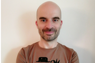 IAN TANAS